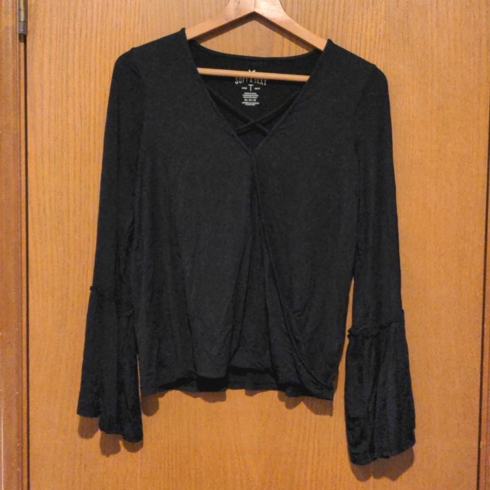 Black Flare Sleeve Top